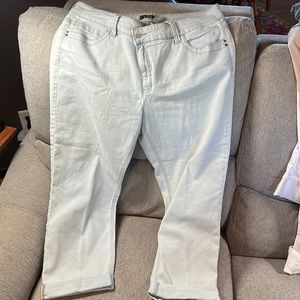 Never worn, Chico’s (“size 2.5”) so slimming jeans, cropped leg